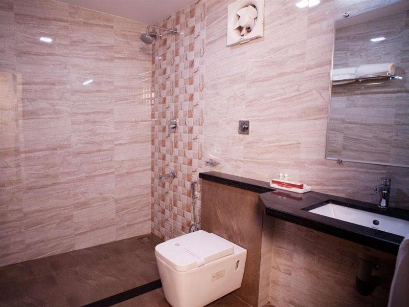 Hotel Mahalakshmi Residency Kollur Exterior foto